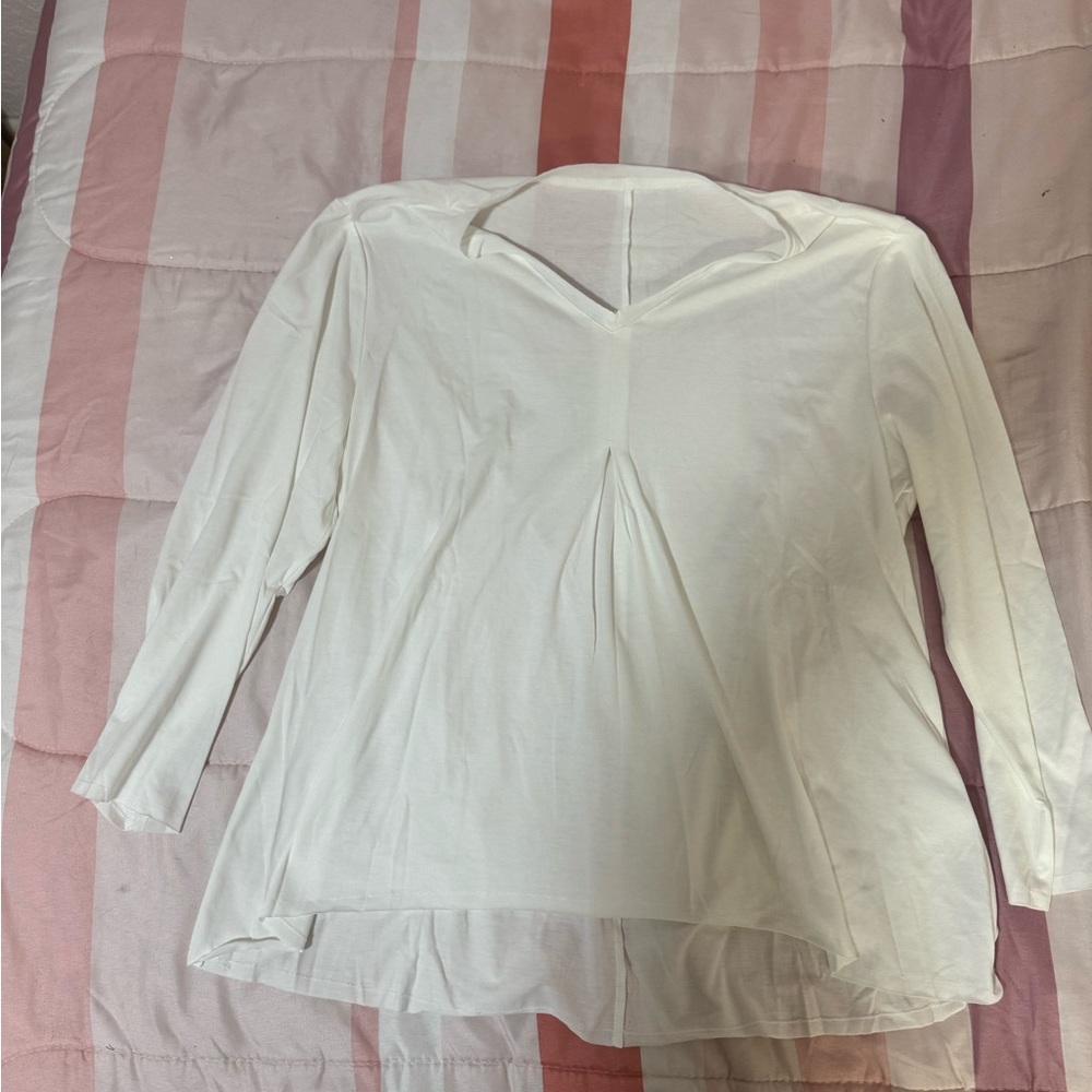 QVESELU Women's Casual T-Shirt 3/4 Sleeve Solid Color Hem Flare Blouse Fashion